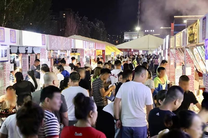 欧亚卖场活动最新,欧亚卖场1.8消费节