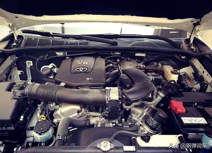 丰田穿越者4.0v6报价,丰田普拉多对比丰田穿越者