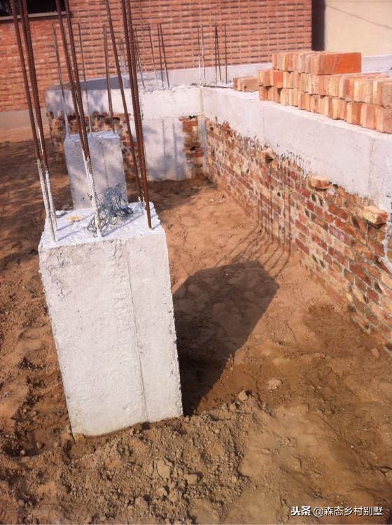 北方农村建房全过程,三层占地150平米,花了50万