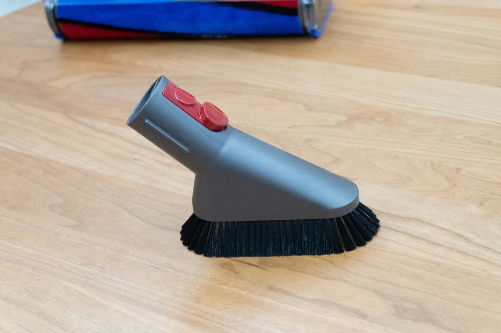 戴森v11吸尘器能吸多大颗粒,原装戴森v11吸尘器吸头介绍