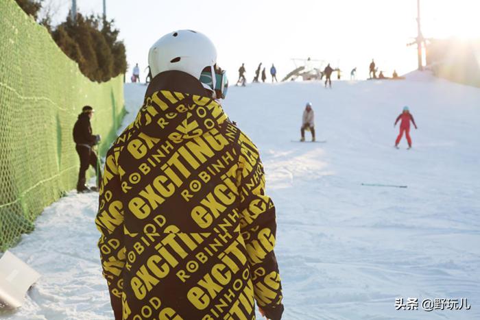 运动服饰新潮流,谁说运动上衣穿不出高定感