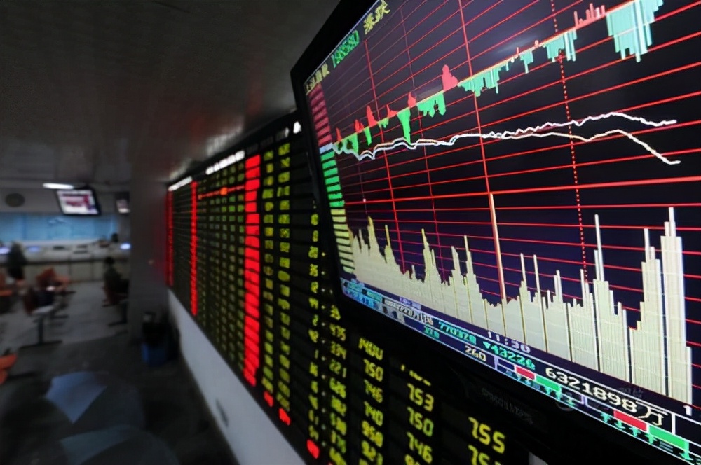 阿里收购uc何小鹏卖了多少钱,何小鹏卖掉uc丁磊分了多少钱