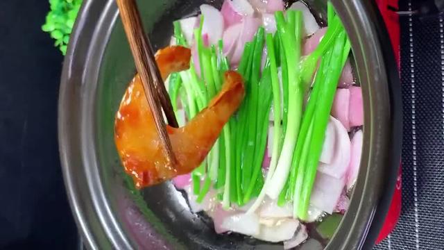 潮汕砂锅豆腐草鱼煲的正宗做法,砂锅草鱼的简单家常做法视频