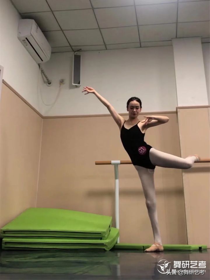 只有内心强大了才能冲破一切阻碍,只有自己内心强大才能不被伤害