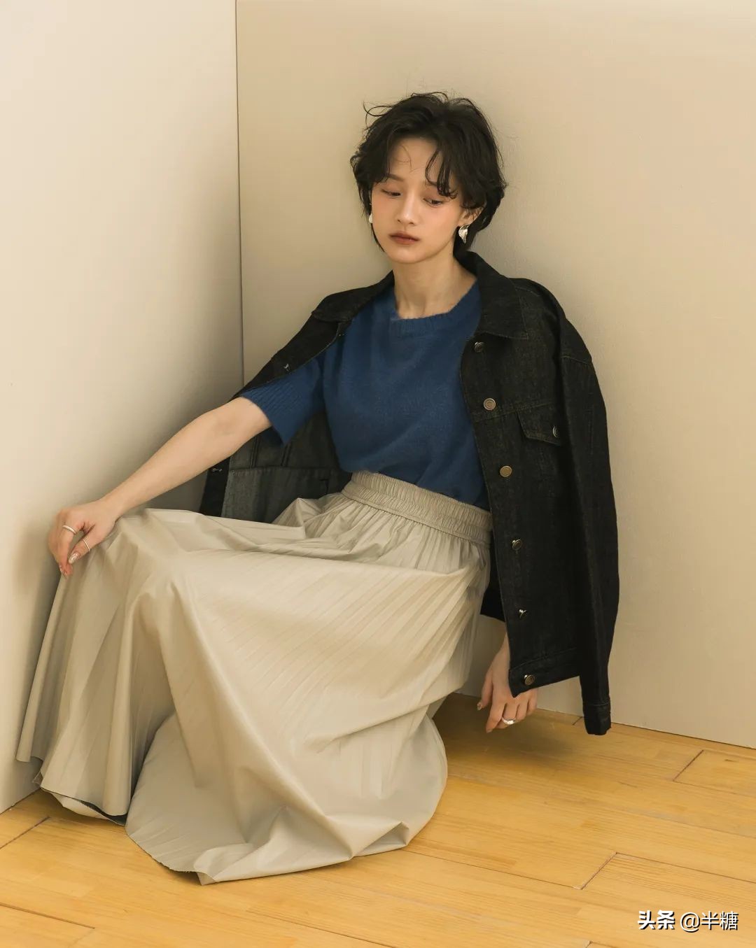 韩剧女主的穿搭连衣裙,韩剧女主穿条纹衬衫