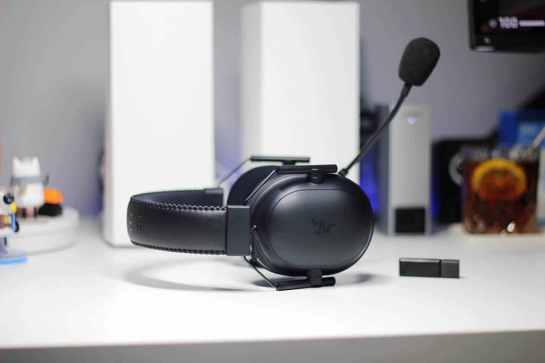 职业向的全能电竞耳麦-雷蛇旋风黑鲨V2专业版评测报告