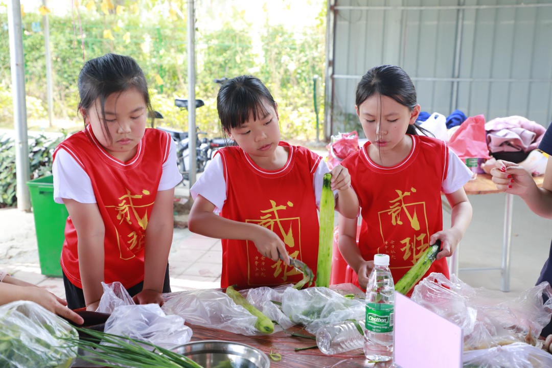 东莞东城万达亲子活动,亲子足球嘉年华广州上演