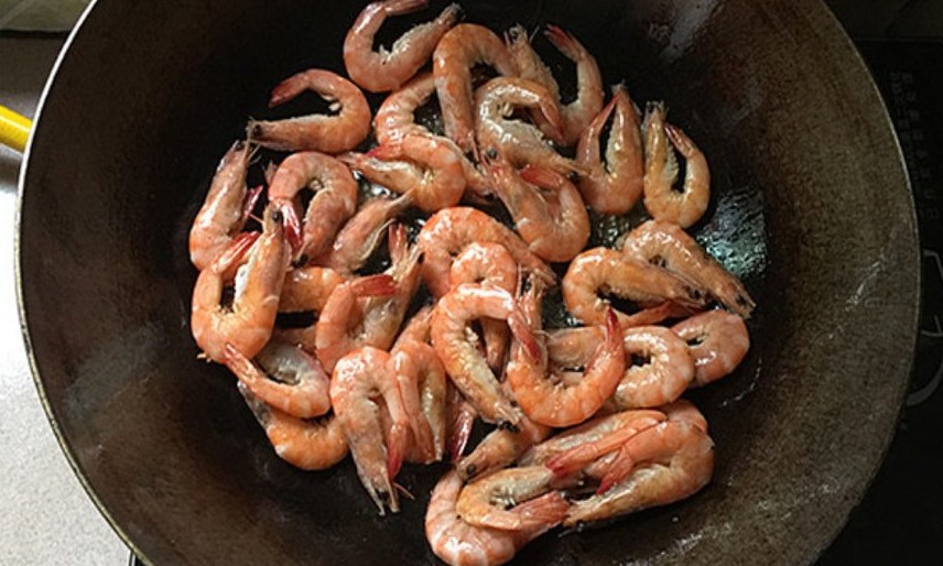 海虾用什么炒着好吃又简单,鲜海虾怎样烧好吃又好看