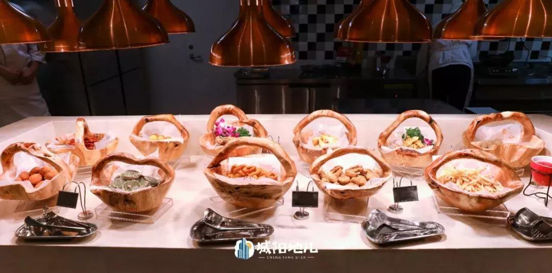 人均不到300的自助餐厅四星级酒店,海鲜自助高性价比酒店推荐