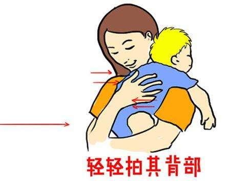 出生20天的宝宝憋劲、吐奶严重，试试这几种办法吧！很管用！