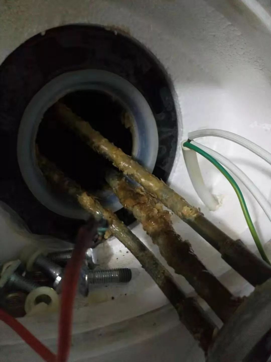 家电水管不清洗危害视频央视,忽视健康问题有啥危害