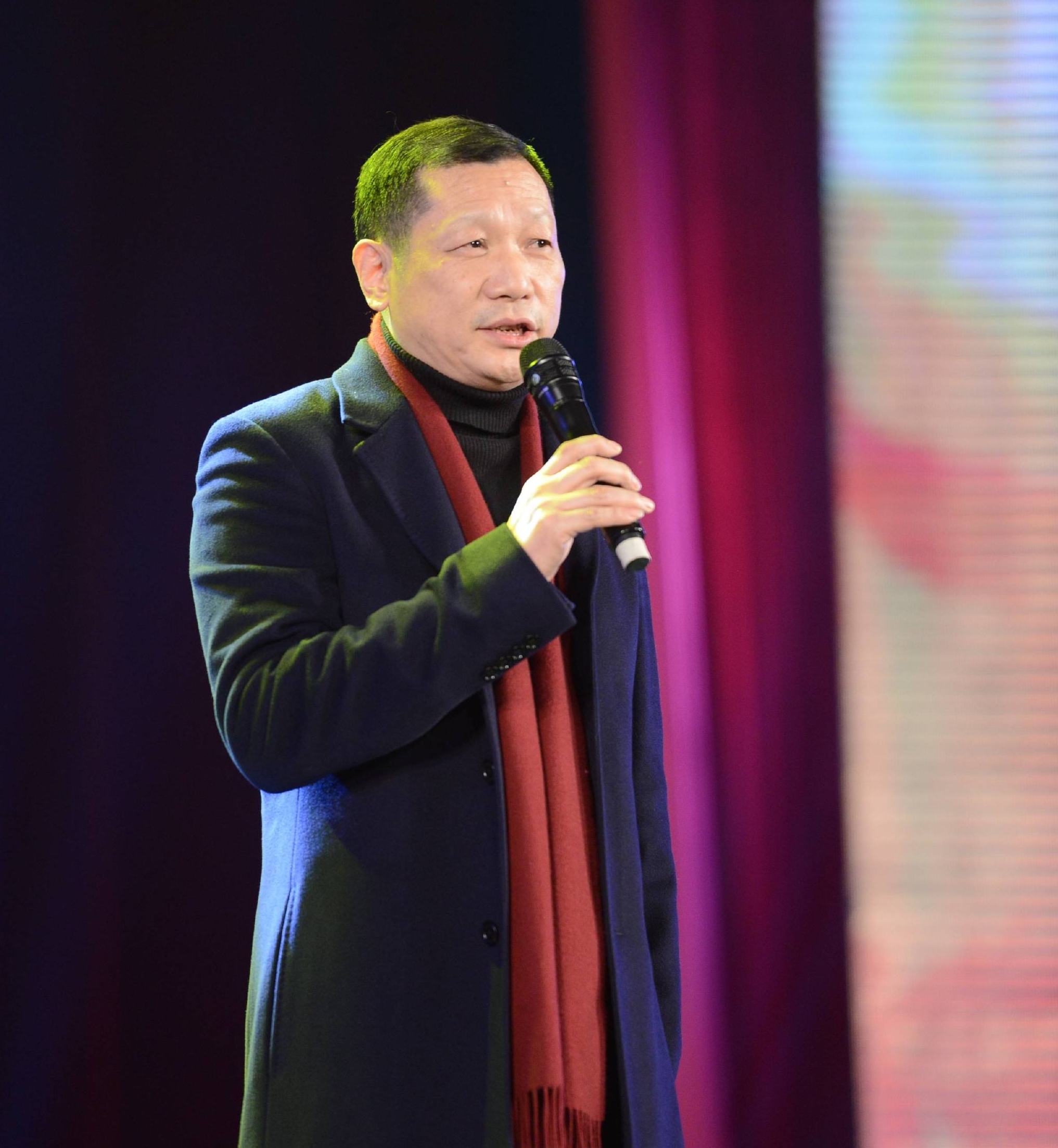 利润腰斩老字号,利润暴跌的7个巨头