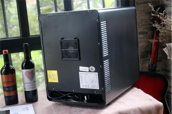 红酒恒温酒柜推荐,年轻人的第一瓶酒