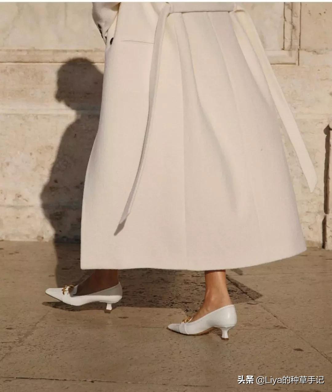 2020年最火的夏季鞋奶奶鞋,今年流行奶奶鞋时尚又气质