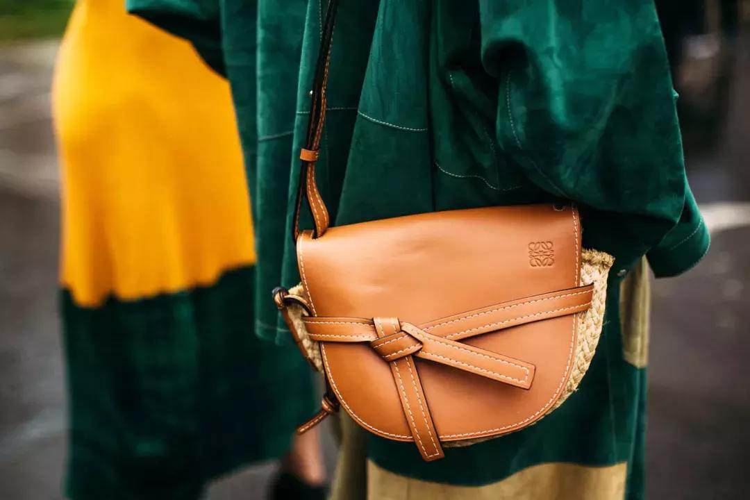 泫雅同款小方包,泫雅同款格子包