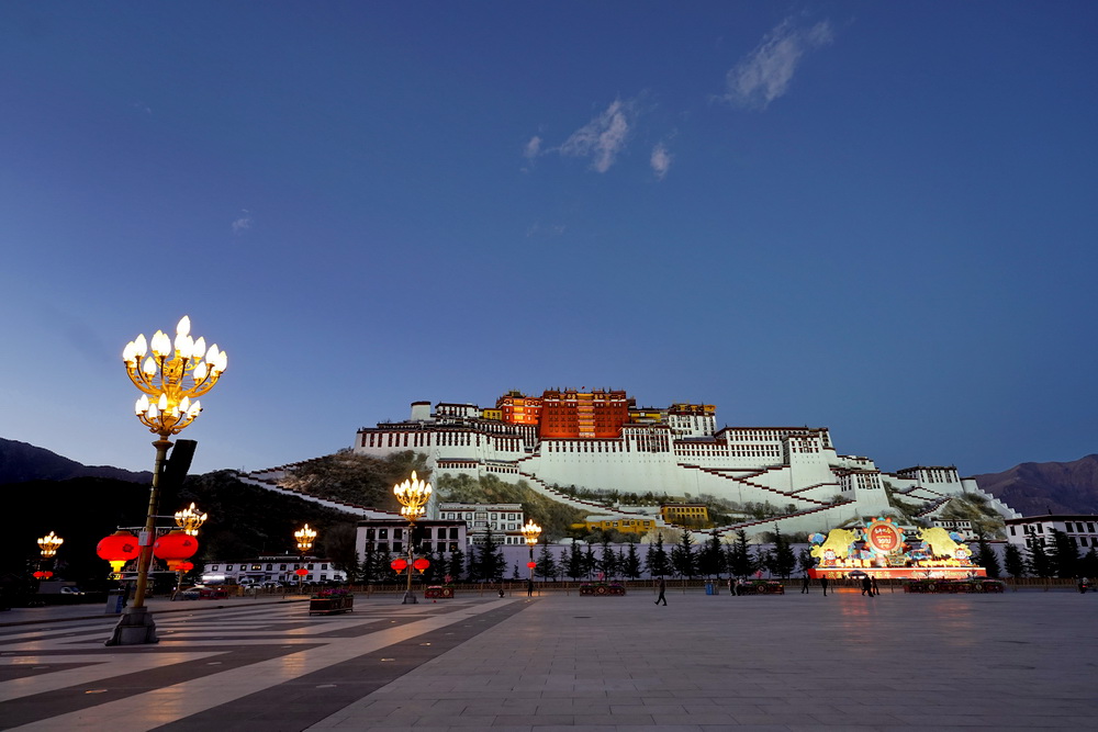 三月游拉萨:淡季出行游人少,看看住宿多便宜,有人问你高反了吗