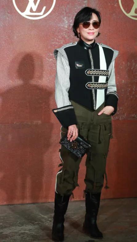 lv短袖金晨,杨采钰金晨刘亦菲宋祖德