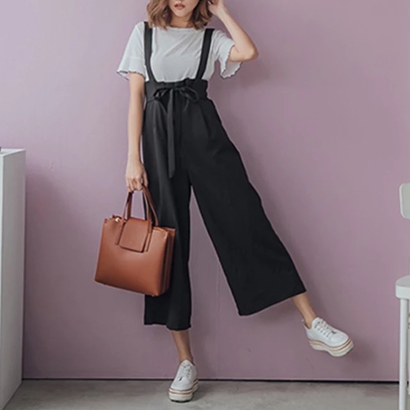 还在穿阔腿裤的你可能不知道,时髦精都悄悄穿起了束脚裤和背带裤