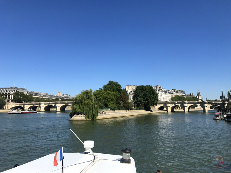 塞纳河左岸和右岸的区别,塞纳河和左岸