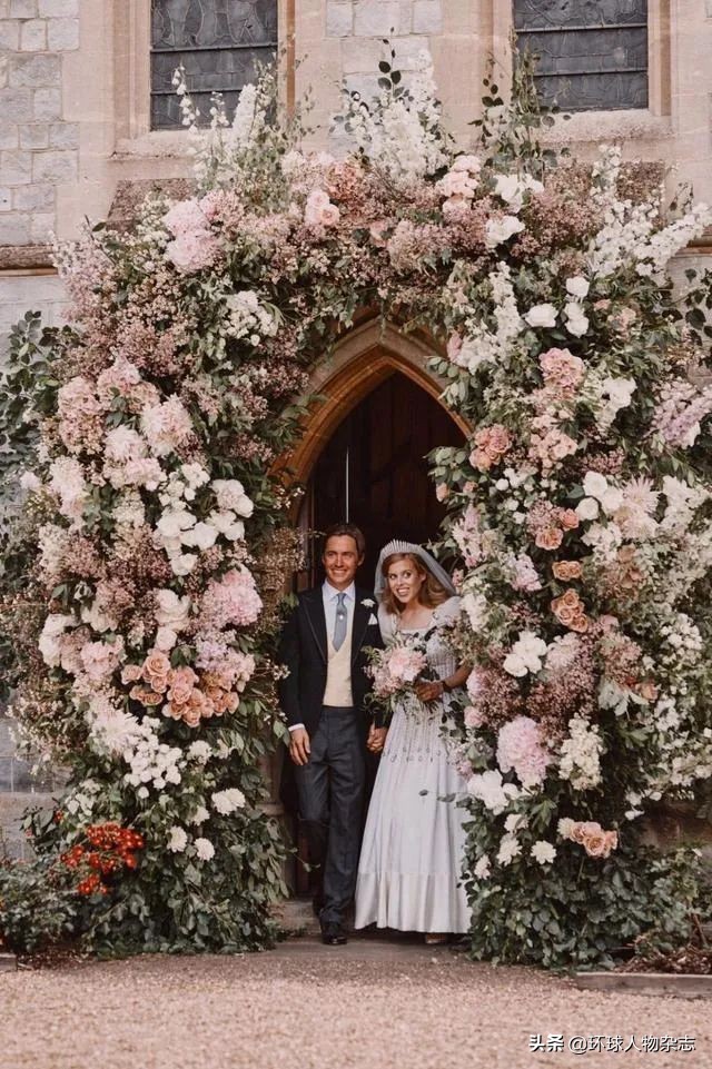 英女王最宠爱曾孙女,英女王最疼爱的小孙女长大了