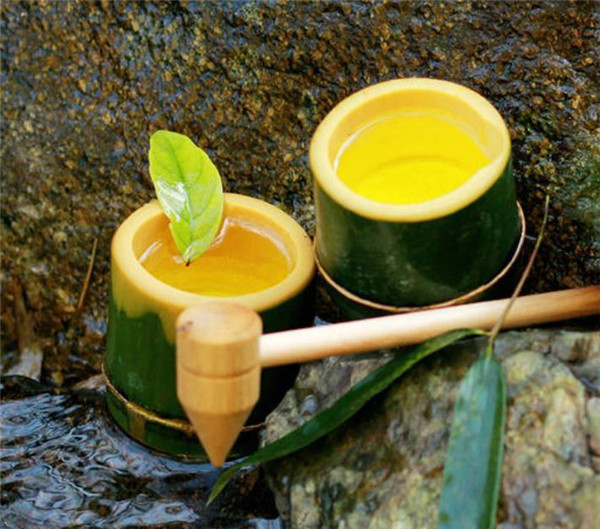 白酒灌进竹子里面会变质吗,酒倒入竹子竹子还能活吗