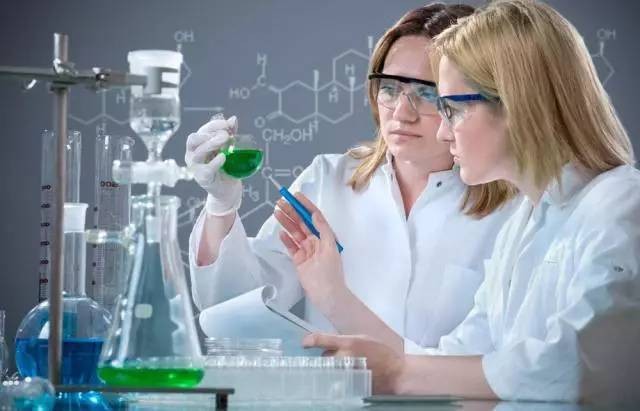 我国首创胶囊机器人，开辟新一代胃镜检查系统，为大国科技点赞