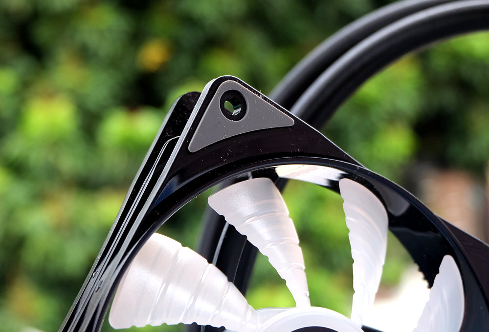 九州风神堡垒240能压住i712700k吗,九州风神堡垒240能压住i59600k吗