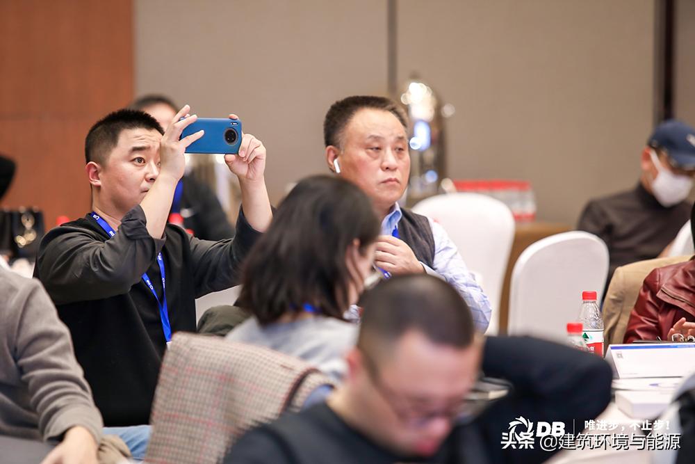 感恩同行携手共赢完整视频,感恩携手共赢主题年会