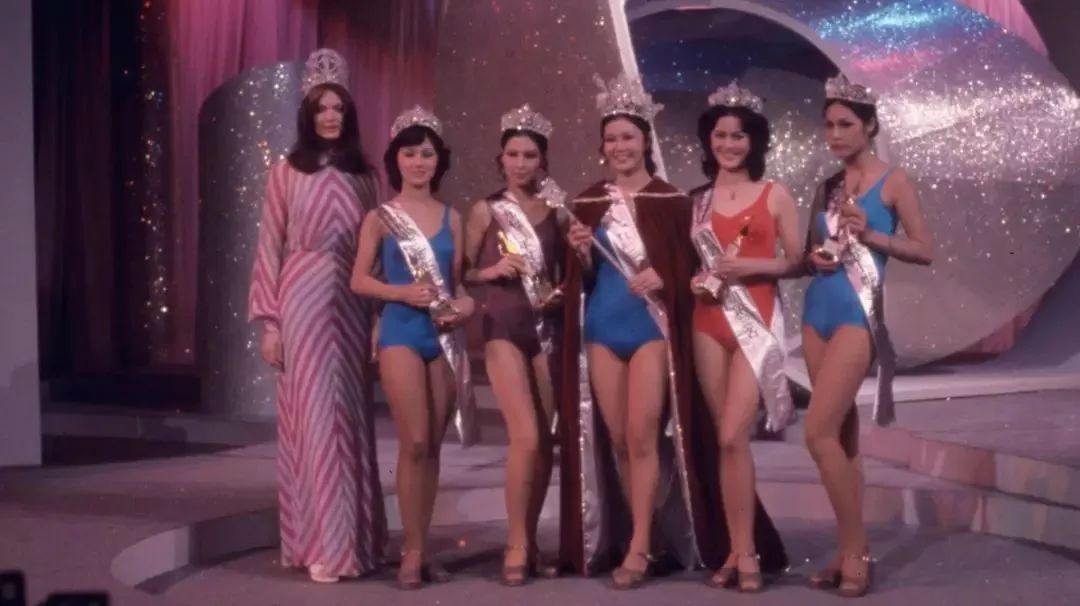 95后女学霸被哈佛等五所名校录取,95后女学霸