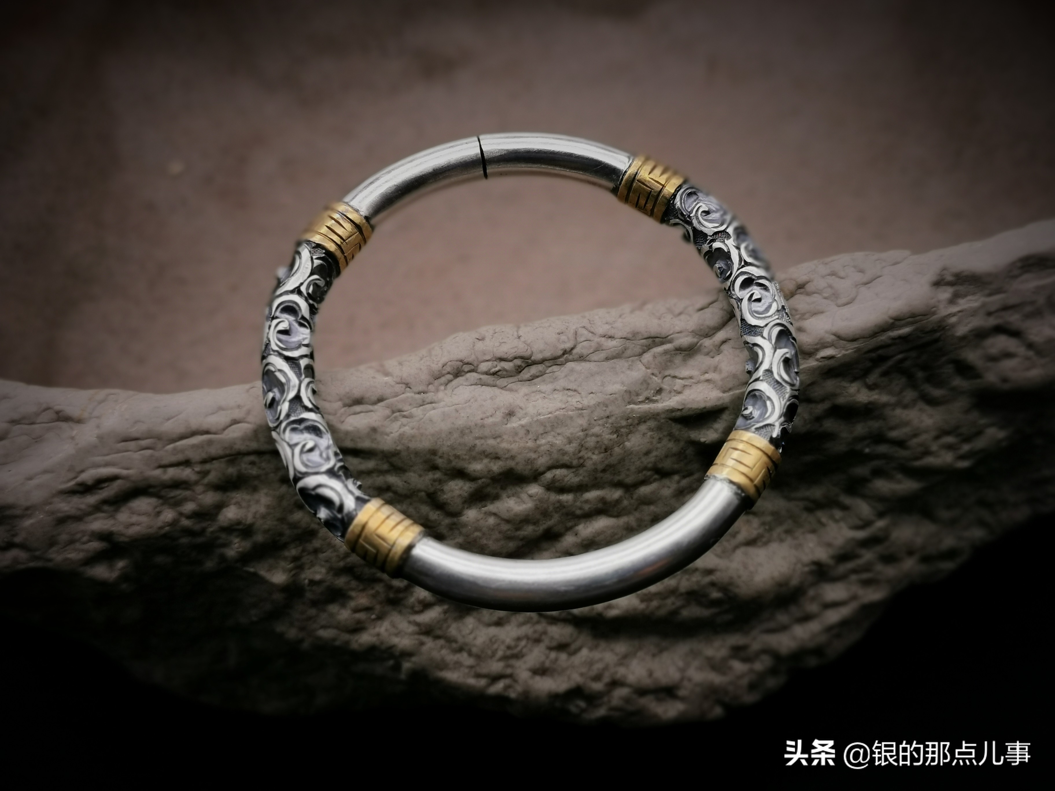 怎么挑选银饰品送妈妈,怎样挑选银饰品最好