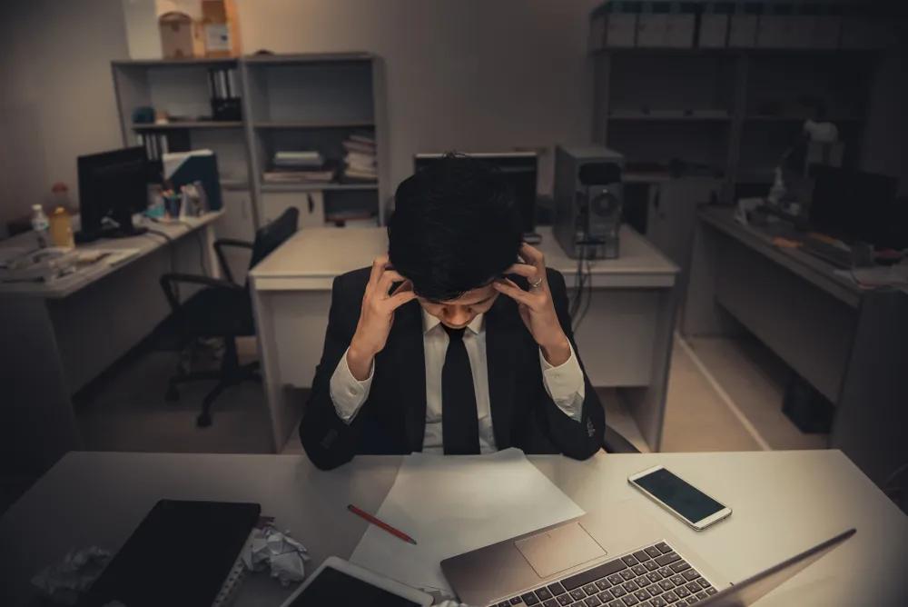 患癌员工手术后要求上班,患癌后工作公司需要承担责任吗