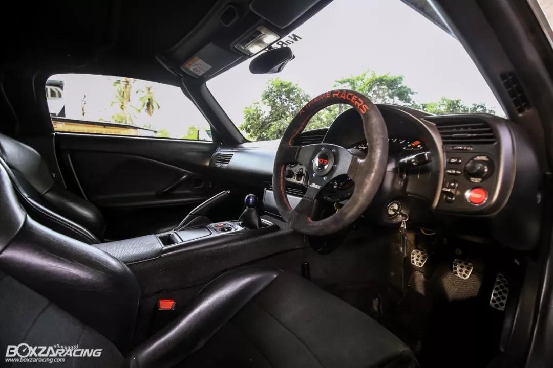 带你走进本田s2000,本田跑车s2000第一视角