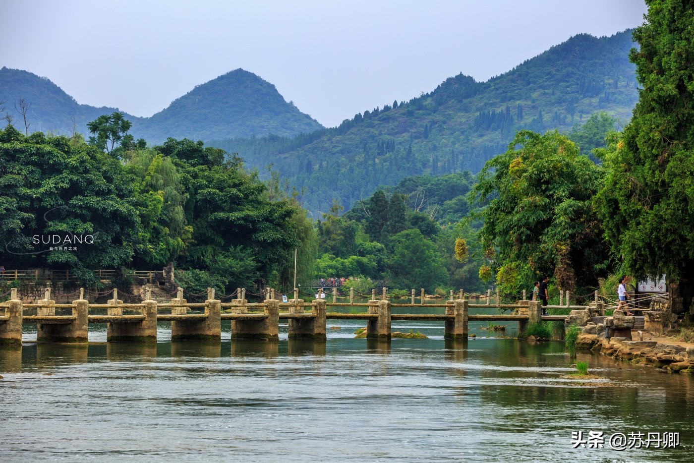 180块钱的门票,怎么玩才不冤枉?世界最大瀑布群来了不后悔