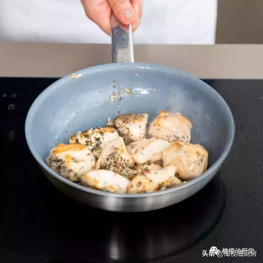 奶油烩鸡胸肉的食谱,奶油鸡胸肉焗饭