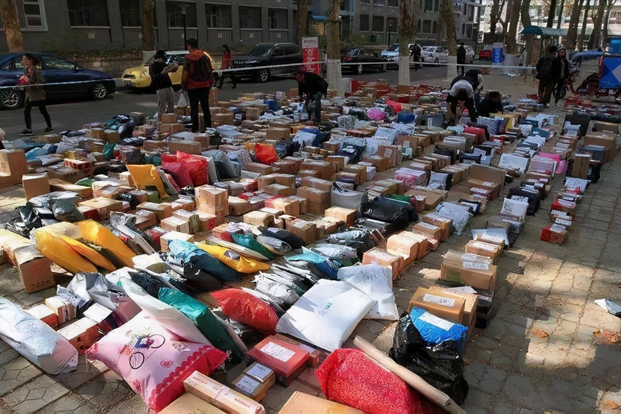 把古画放大了怎么办,500年前的古画放大10倍