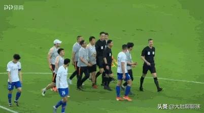 梁山好汉发飙,山东鲁能不公正判罚集锦