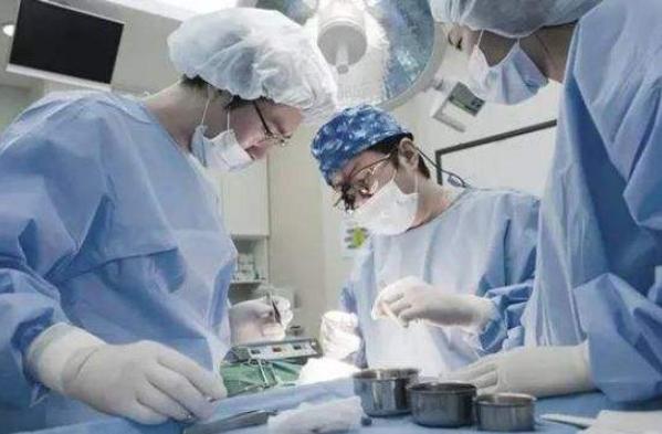 美容针美容的误区,为美而整容最后付出的代价