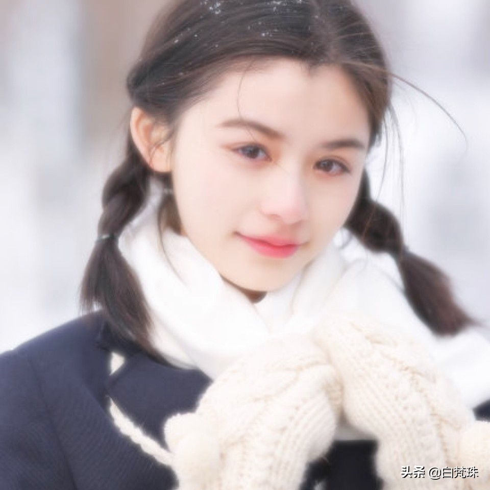 粉饼funnyelves和滋色粉饼哪个好用,mistine粉饼和funnyelves粉饼