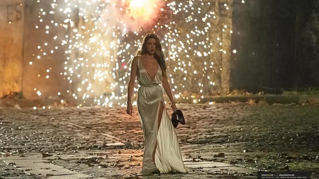 删减42分钟才上映，这部冷门片既香艳又惊艳