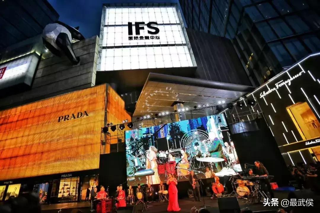 2020年成都引入386家首店,2021年成都引入首店