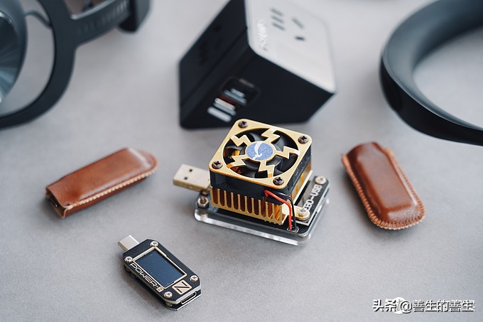 飞利浦原装充电器a7610,飞利浦充电宝带线20000毫安快充