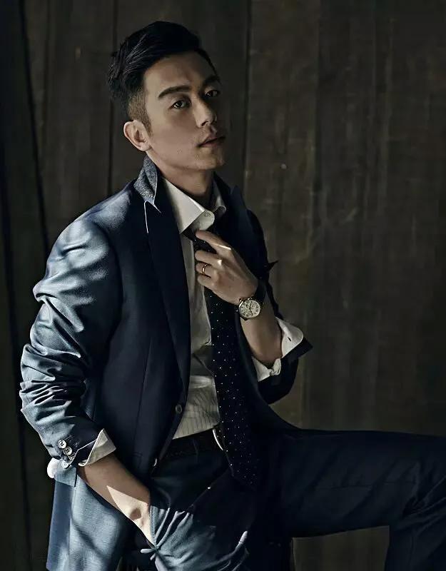 天生“花心脸”，痞帅不油腻，这6位自带坏男生魅力，不耍帅也酷