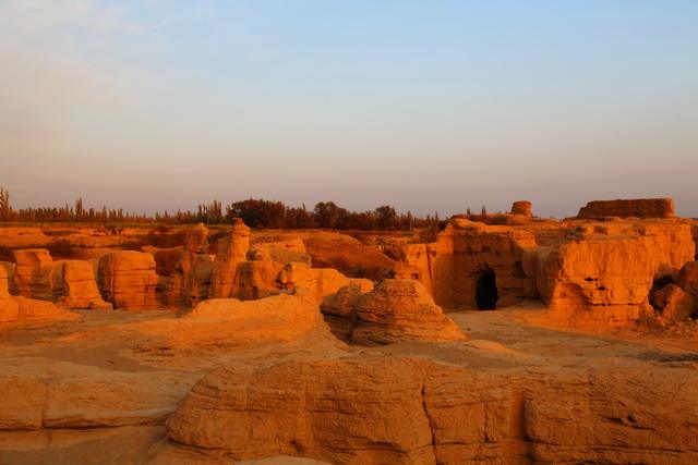 西域火焰山,西域宫殿废墟宝藏