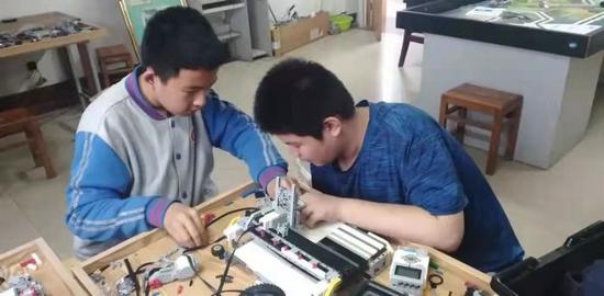 甸柳一中足球水平,甸柳一中足球队比赛