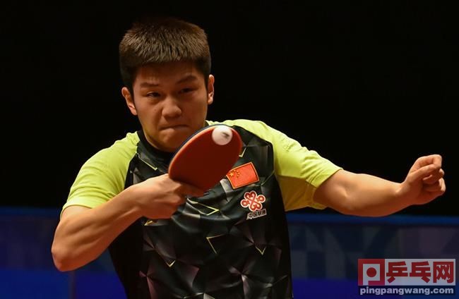 横板反手推拨的正确动作视频,反手推拨技术在练习中的常见问题