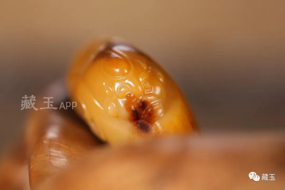 栗子黄玉和鸡油黄有什么区别,和田玉沁料