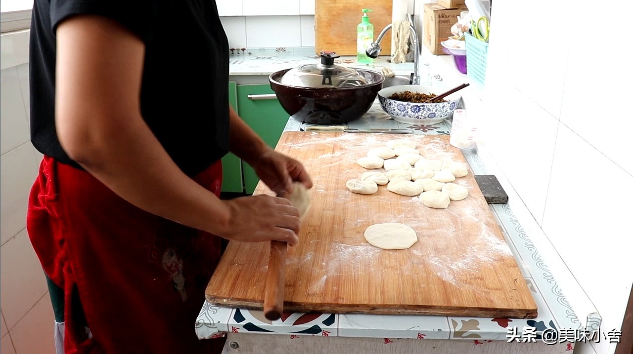 包子店蒸包子不塌陷不回缩技巧,蒸包子三层蒸锅下层包子塌陷问题