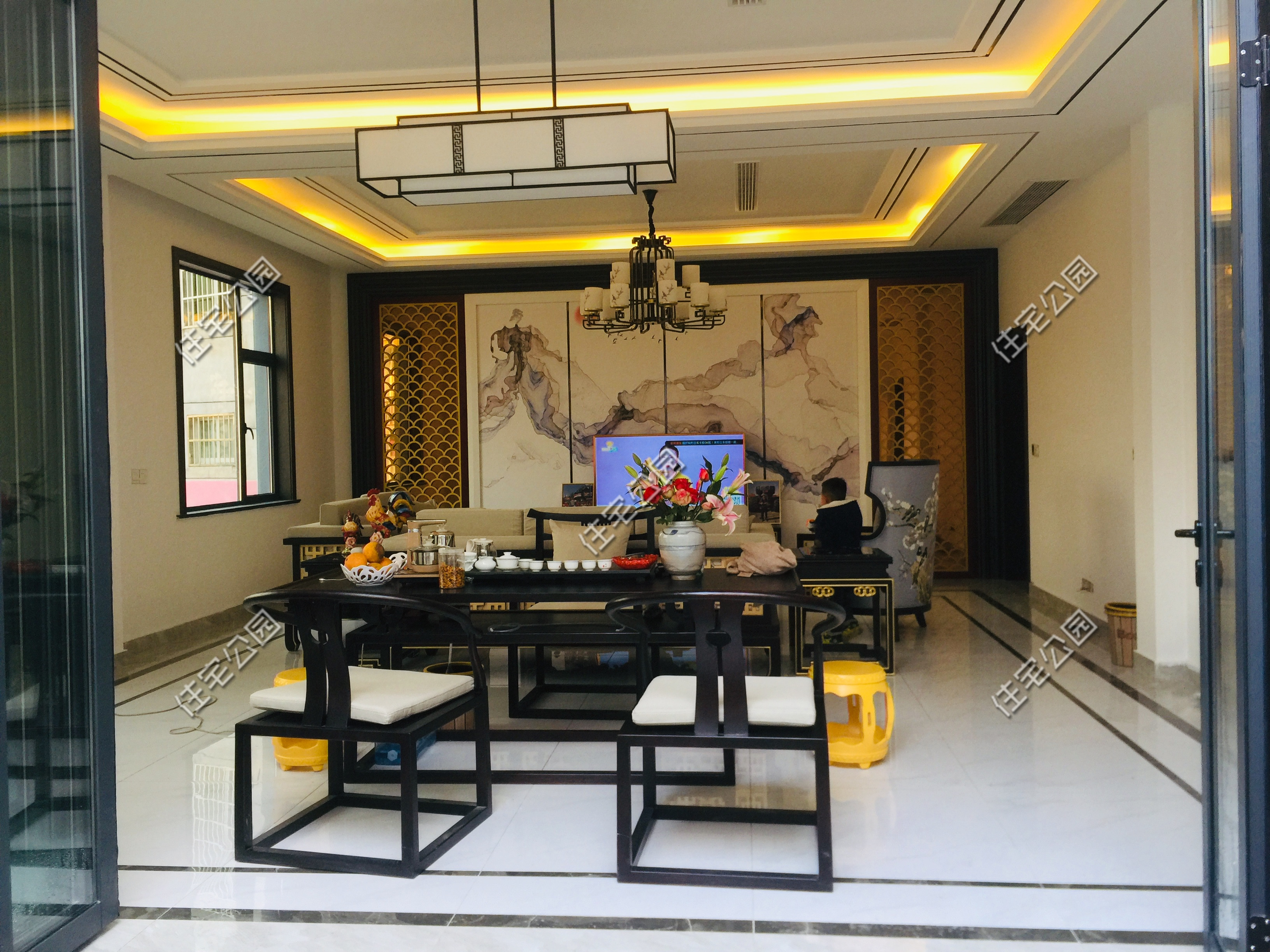 浙江土豪自建豪华别墅乔迁,90后小伙花30万自建别墅