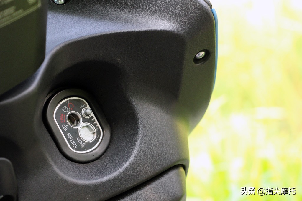 被忽视的都市精灵，经济环保的王野睿御国四电喷摩托车