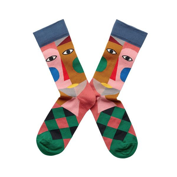 谁说袜子很无趣?BonneMaison,每一双袜子都存在强烈的故事感!